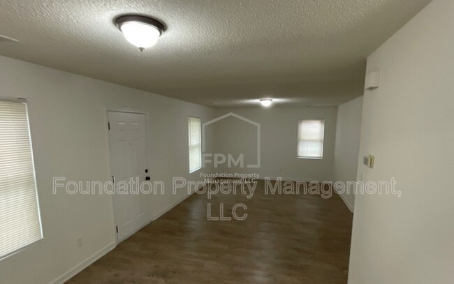 Foto del edificio - 2605 Whitman Ave