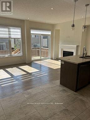 Photo du bâtiment - 47 Blacksmith Dr