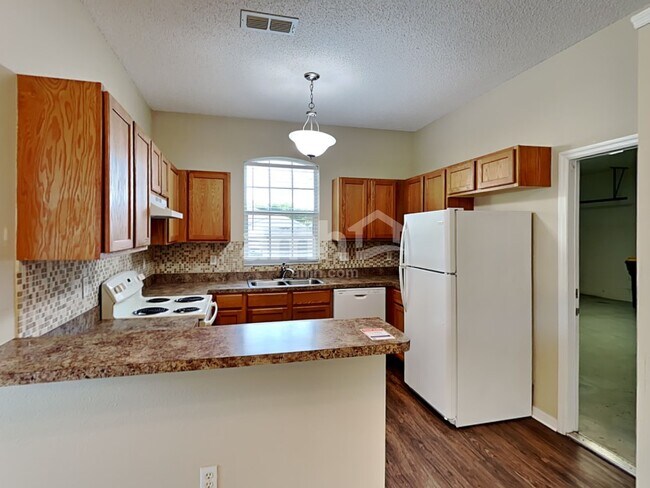 Foto del edificio - 427 Ryans Ridge Avenue