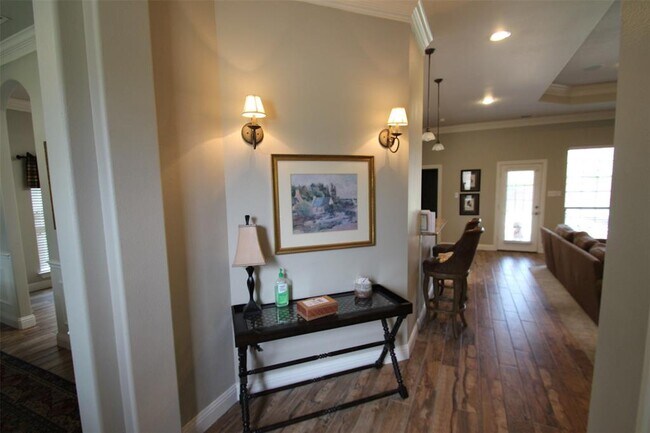 Foto del edificio - 9861 Chamber Hall Dr