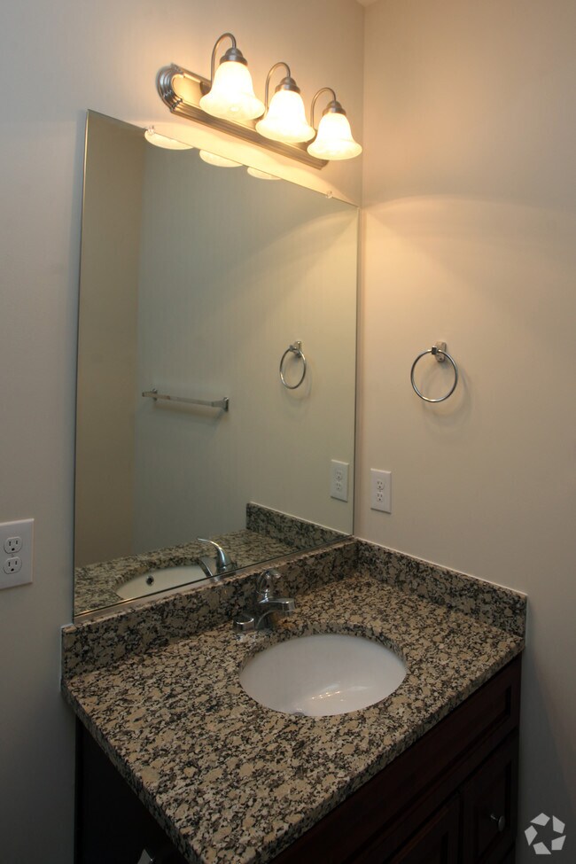 Lafayette Landing Apartments & Villas Rentals Jamestown, NC