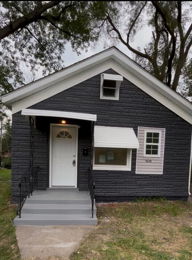 Foto principal - 4628 Maryland St