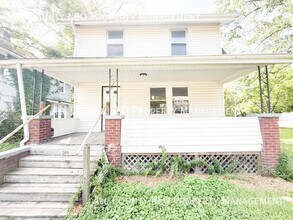Building Photo - 380 Noble Ave