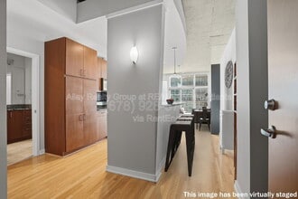 Building Photo - 943 Peachtree St NE