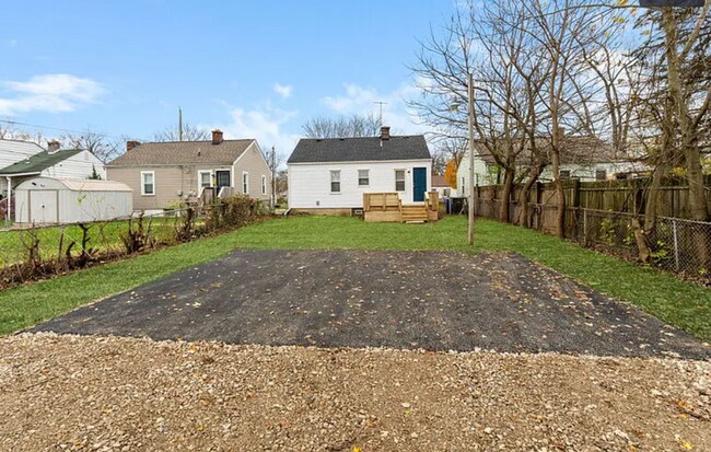 Foto del edificio - Updated 2 Bedroom Home in North Linden