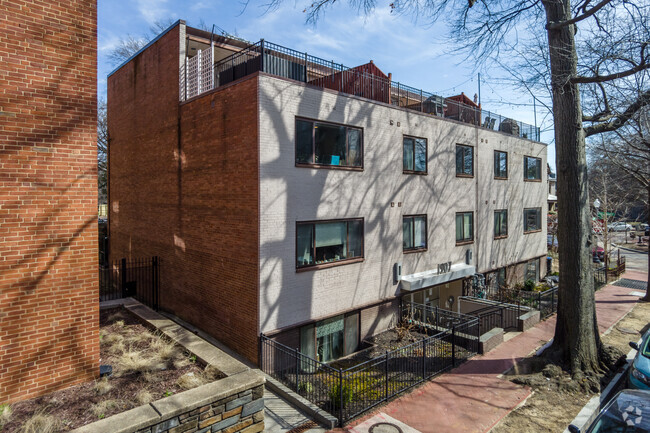 1907 3rd St NW - Ledroit Place