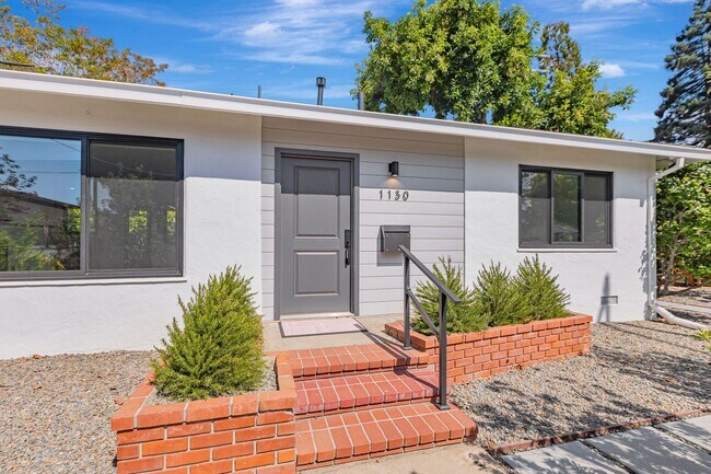 Foto del edificio - Remodeled Home in near Downtown Mountain View