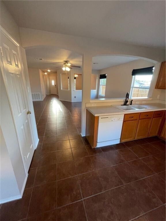 Building Photo - 1002 Terrace Dr