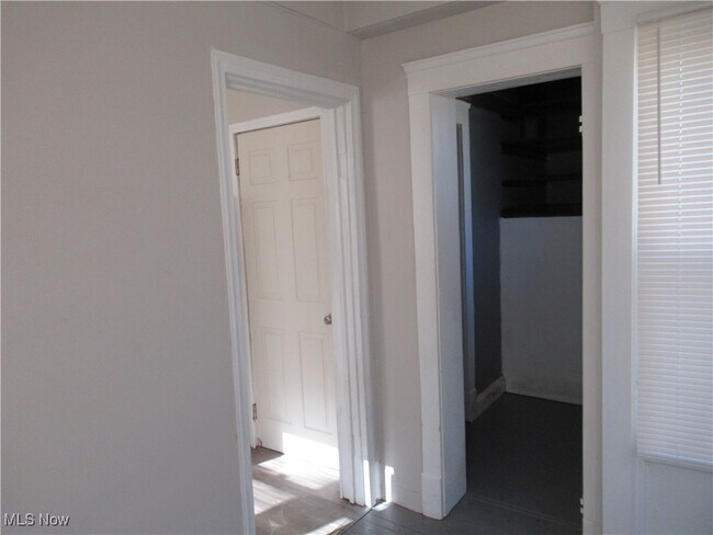 Foto del edificio - 1343 Churchill Rd