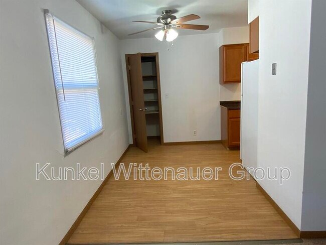 Foto del edificio - 1802 Jamestown Rd