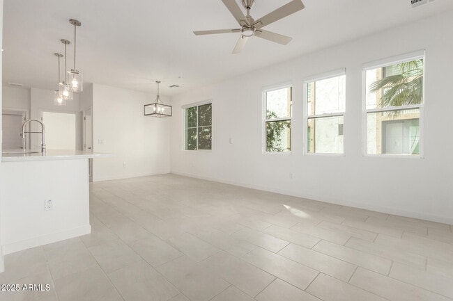 Foto del edificio - 2511 W Queen Creek Rd