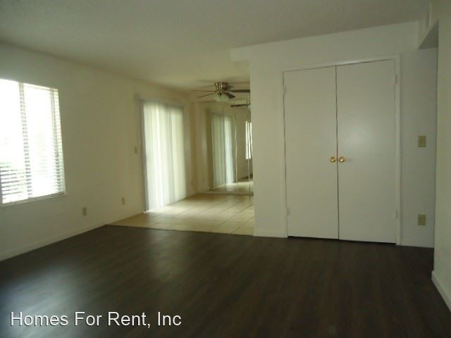 Building Photo - 1704 W Olive Ave
