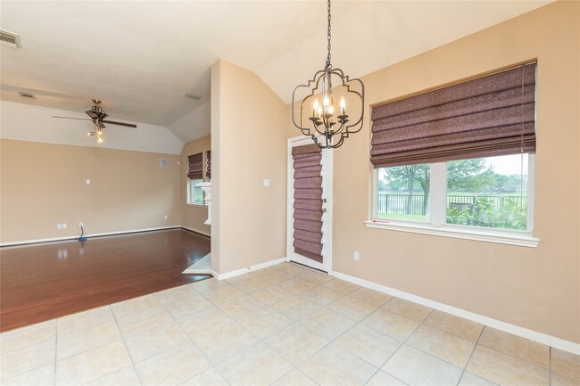 Building Photo - 2201 Signal Hill Dr
