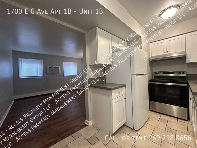 Building Photo - 1 bedroom apt for rent - pay electric ONLY!