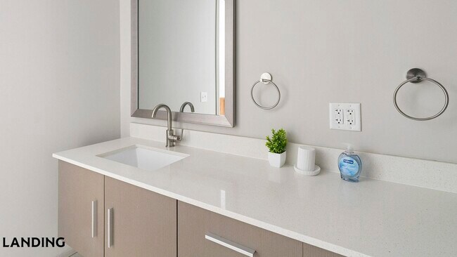 Foto del edificio - 1414 Wood Hollow Dr