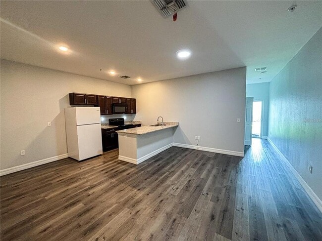 Building Photo - 1793 Crystal Grove Dr