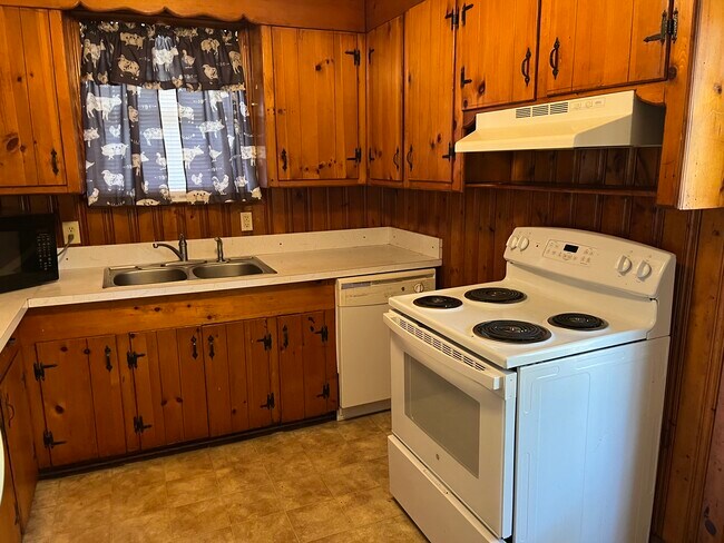 Foto del edificio - 3014 Platt Springs Rd