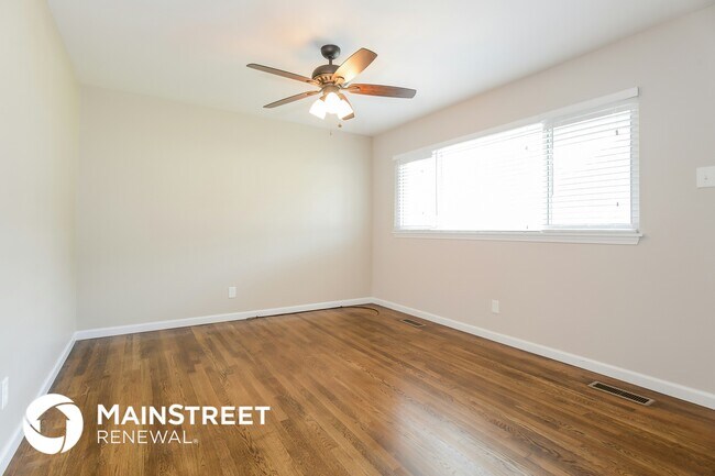Building Photo - 1290 Aspen Dr