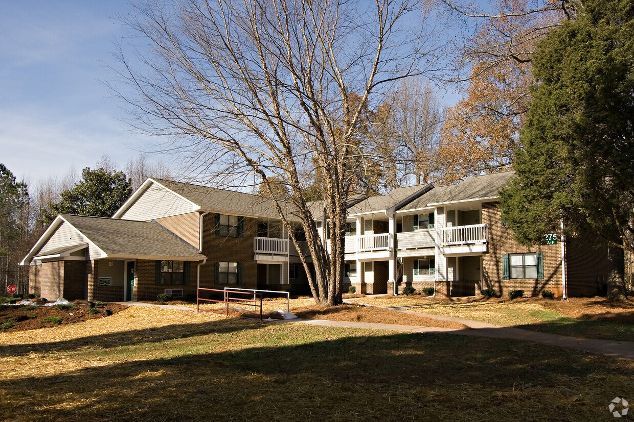 Cedar Hill Apartments Mebane, NC