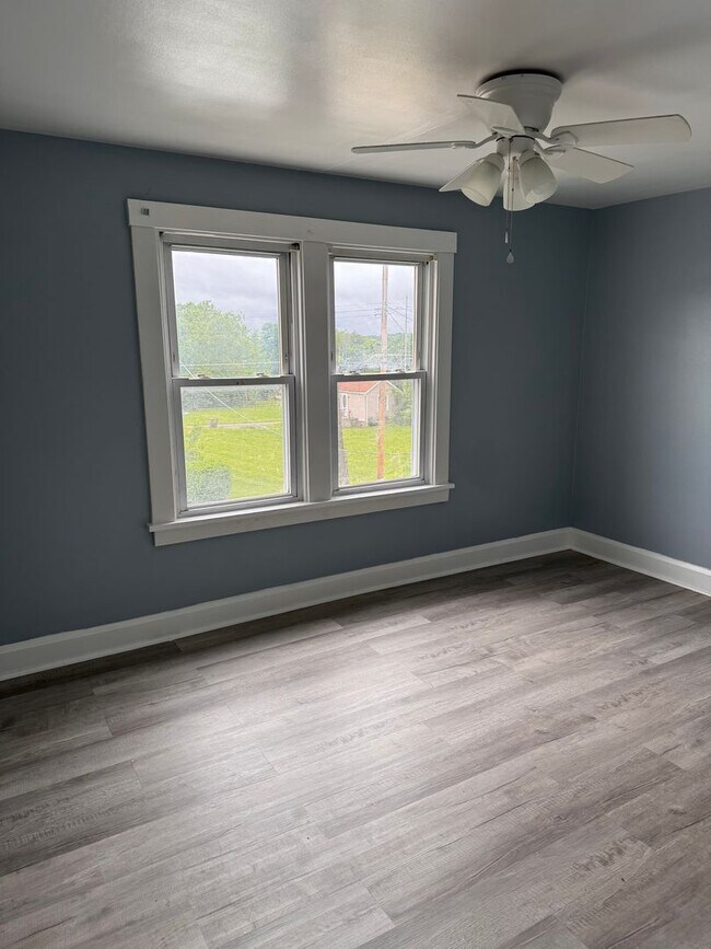 Foto del edificio - 1139 Wallis- 3 bed/1 bath home for rent