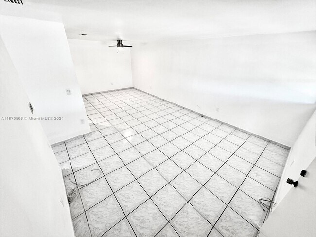 Building Photo - 6490 SW 130th Ave