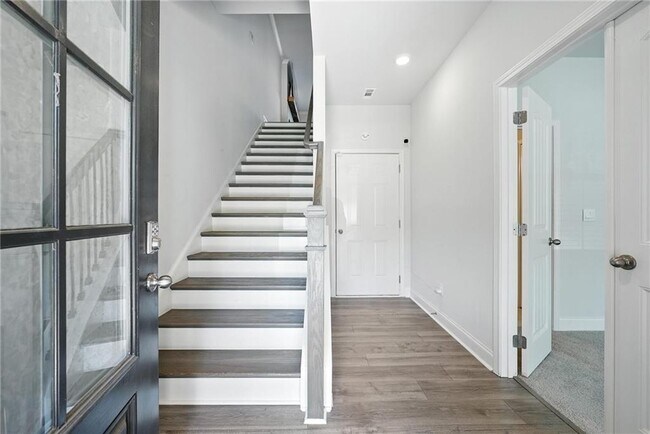 Foto del edificio - 3411 Swallowtail Ter