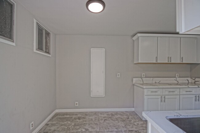 Foto del edificio - Incredibly Charming & Bright 3BR2BA Home w...