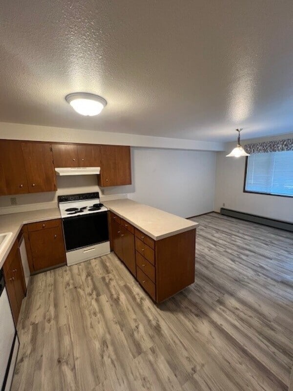 Building Photo - 106 La Villa Dr