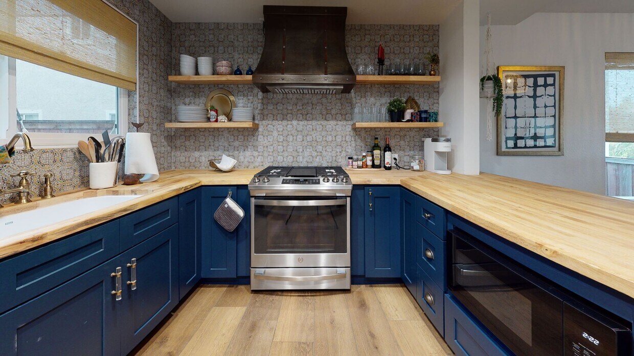 Primary Photo - 3BR/2BA Remodeled Condo – 1 Block from the...