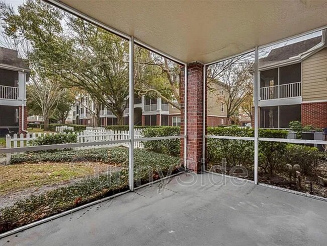 Foto del edificio - 13003 Plantation Park Cir