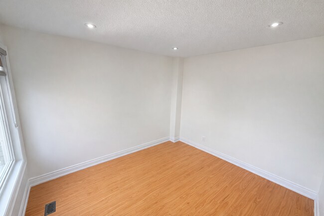 Photo du bâtiment - 12 Horsham St