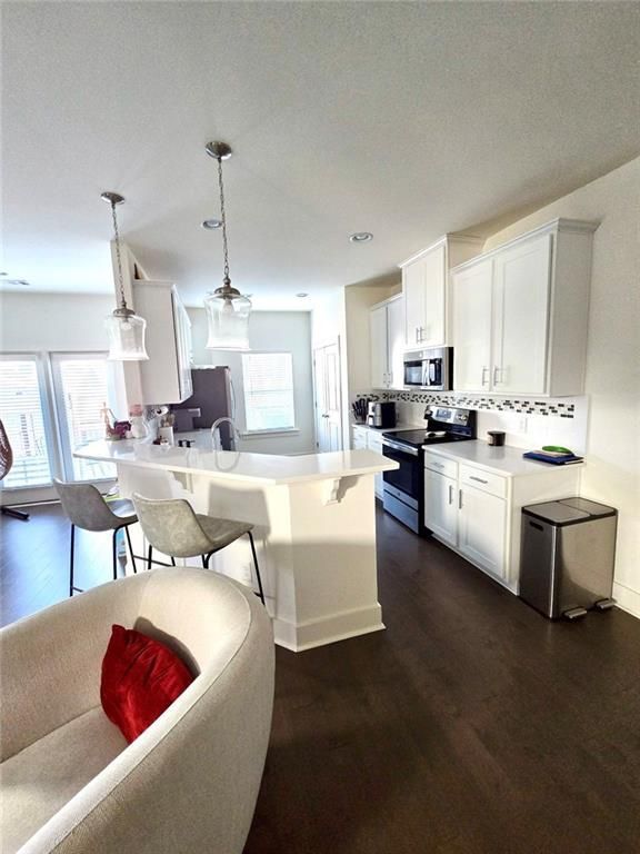 Foto del edificio - 1903 Plainsboro Dr