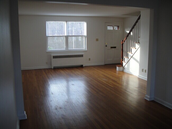 Building Photo - 1032 Trout Brook Dr