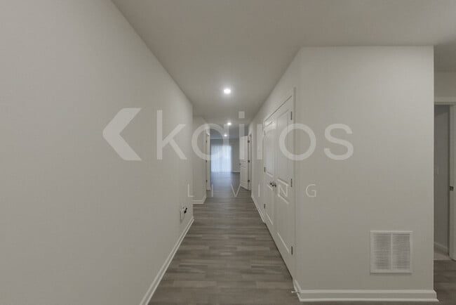 Building Photo - 100 Rock Run Trl