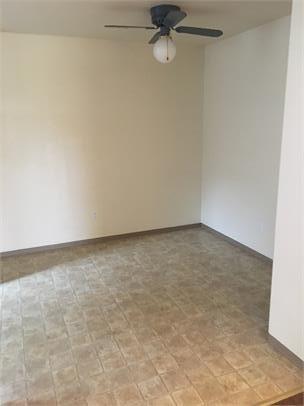 Building Photo - 2037 Campus Dr