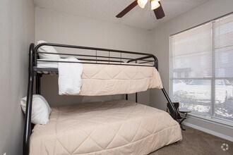 2 BR, 1.5 BR - 864 SF - Magnolia Trace