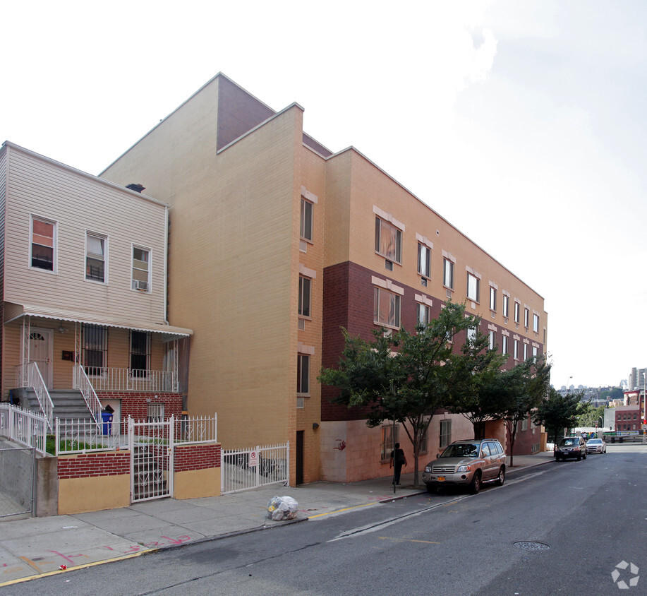 Building Photo - 1100-1102 Franklin Ave