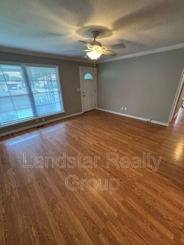 Building Photo - 5412 Euclid Ave