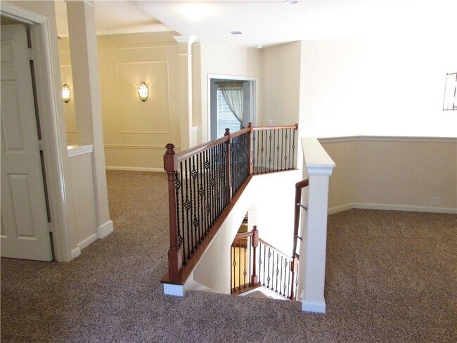 Building Photo - 2509 Salorn Way