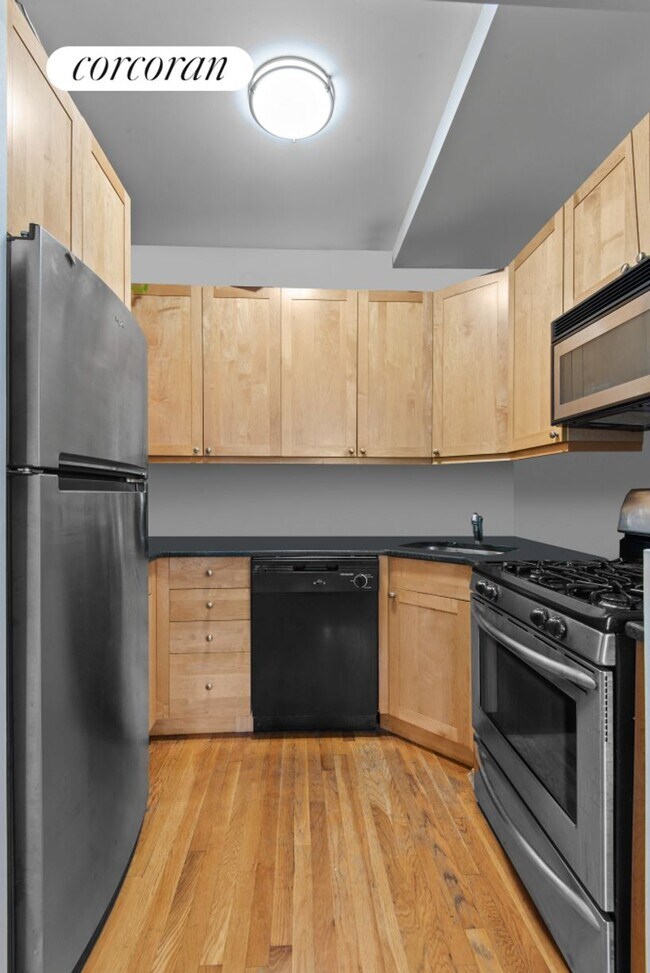 Building Photo - 125 Boerum Pl