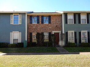 Building Photo - 10307 Monet Dr