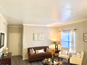 Building Photo - Signature Place Apartments