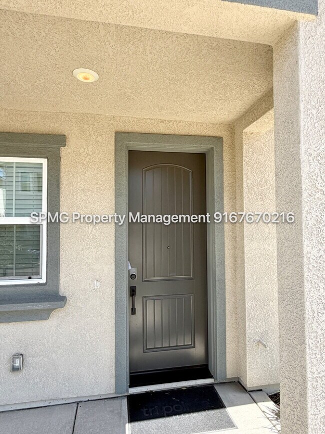 Building Photo - "Modern Rocklin Home : Spacious 3-Bedroom Home with Elegant Hardwood Accents!"