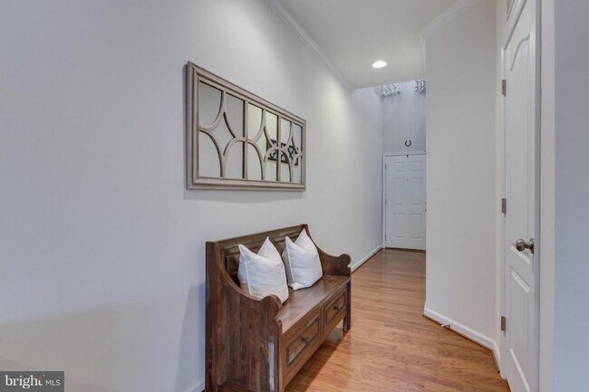 Foto del edificio - Charming 3BR Townhome in Aldie