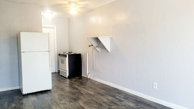 Foto del edificio - Charles Street Apartments 2