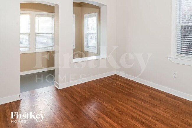 Foto del edificio - 3916 N Sawyer Ave