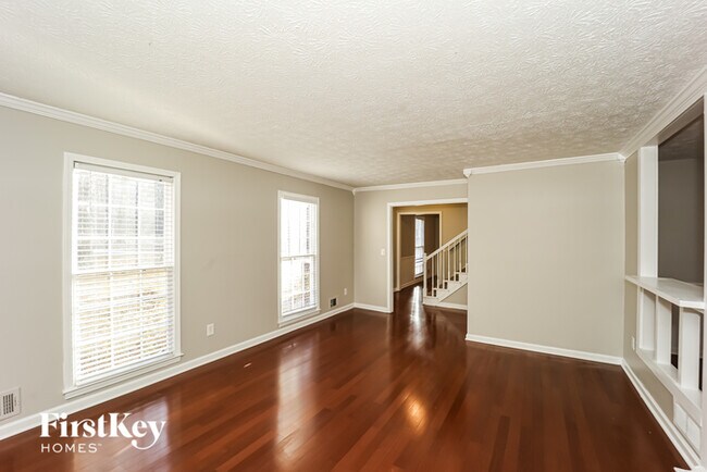 Foto del edificio - 205 N Fayette Dr