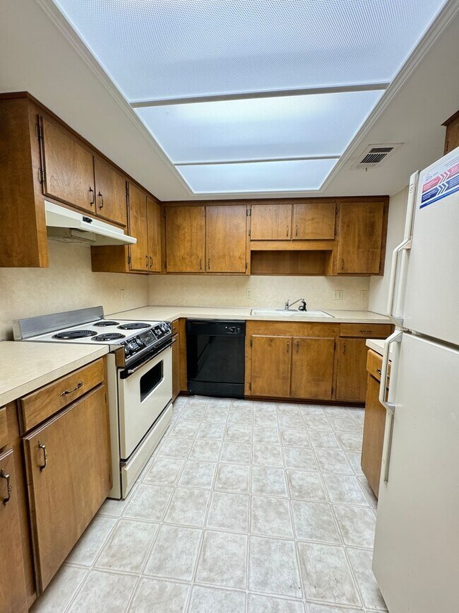 Building Photo - 2 Bed 2 Bath Townhouse in Ruston