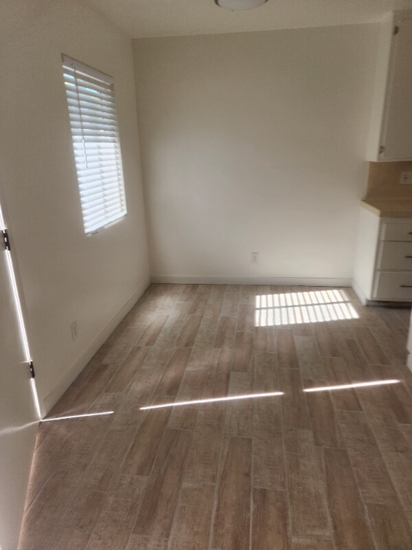 Foto del edificio - 30 Rose Ave