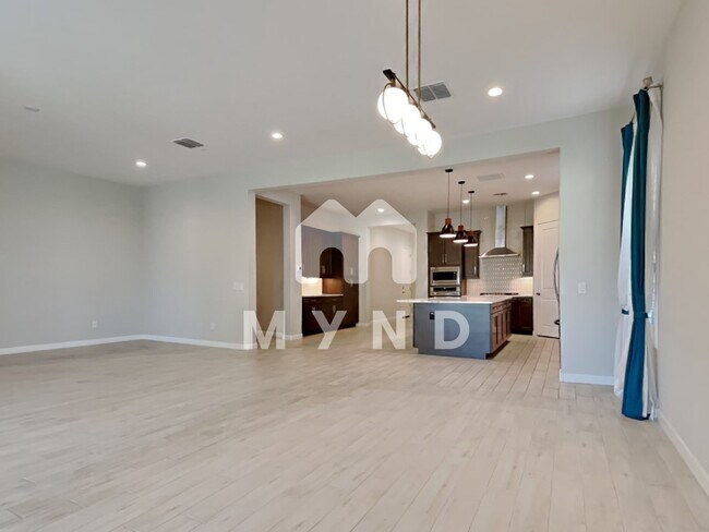 Building Photo - 6625 E Morningside Dr